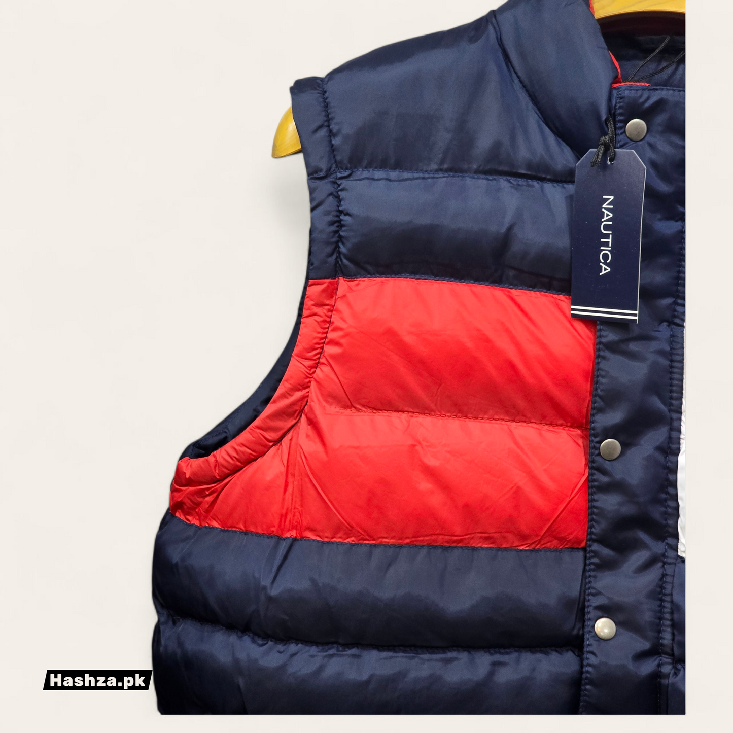Sleeveless Puffer Jacket For Men